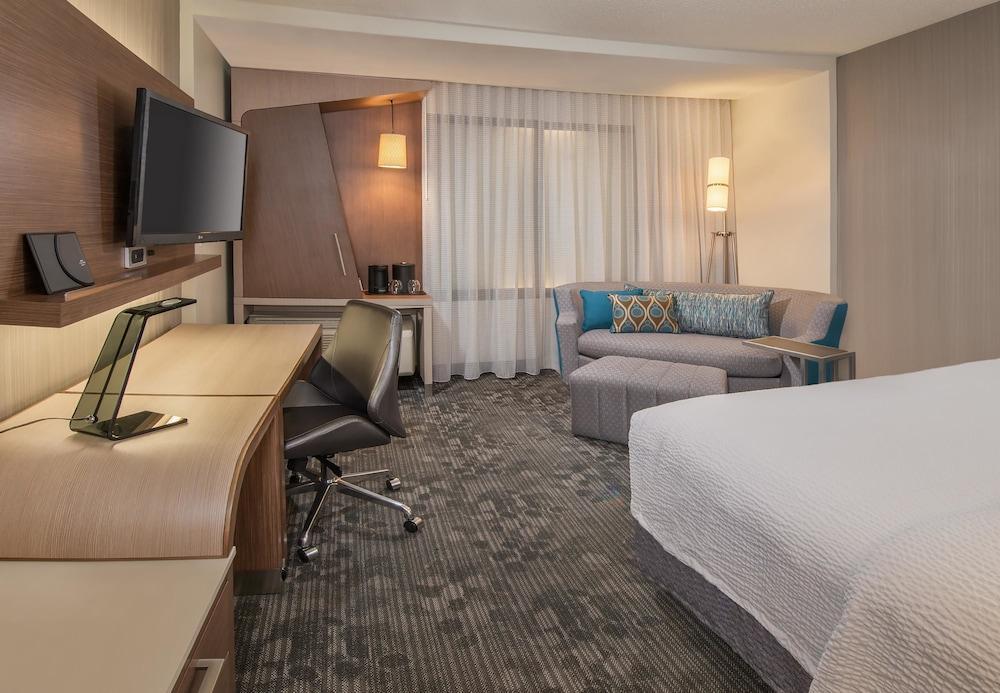 Courtyard By Marriott Charlotte Northlake Exterior foto