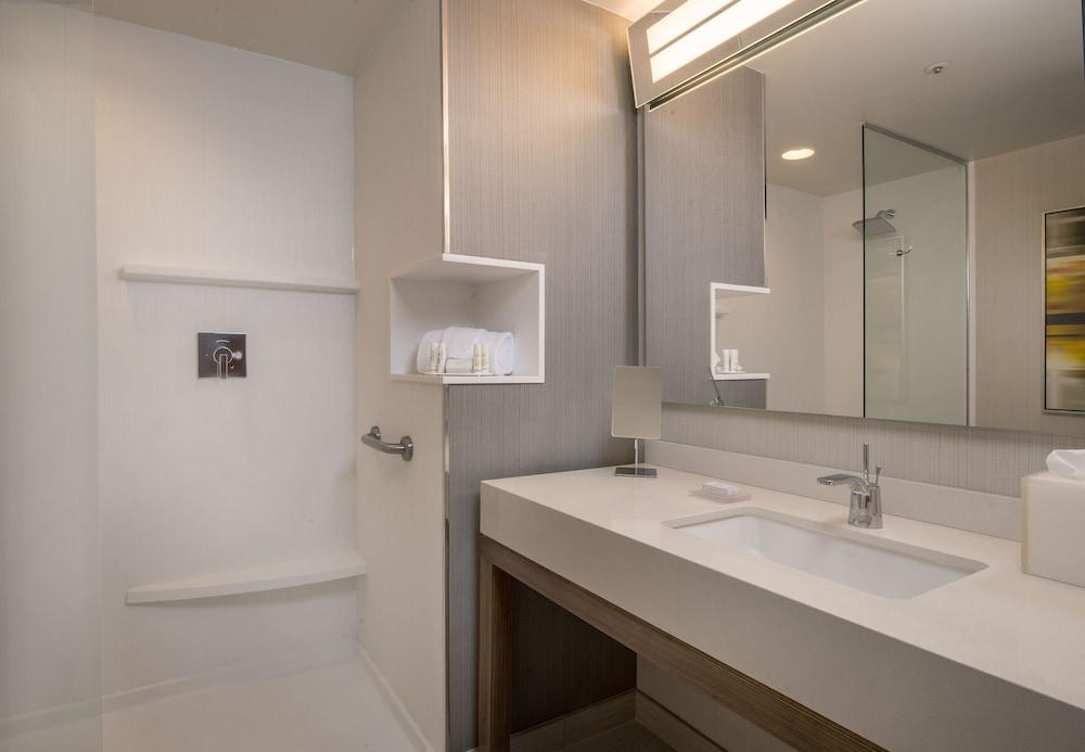 Courtyard By Marriott Charlotte Northlake Exterior foto