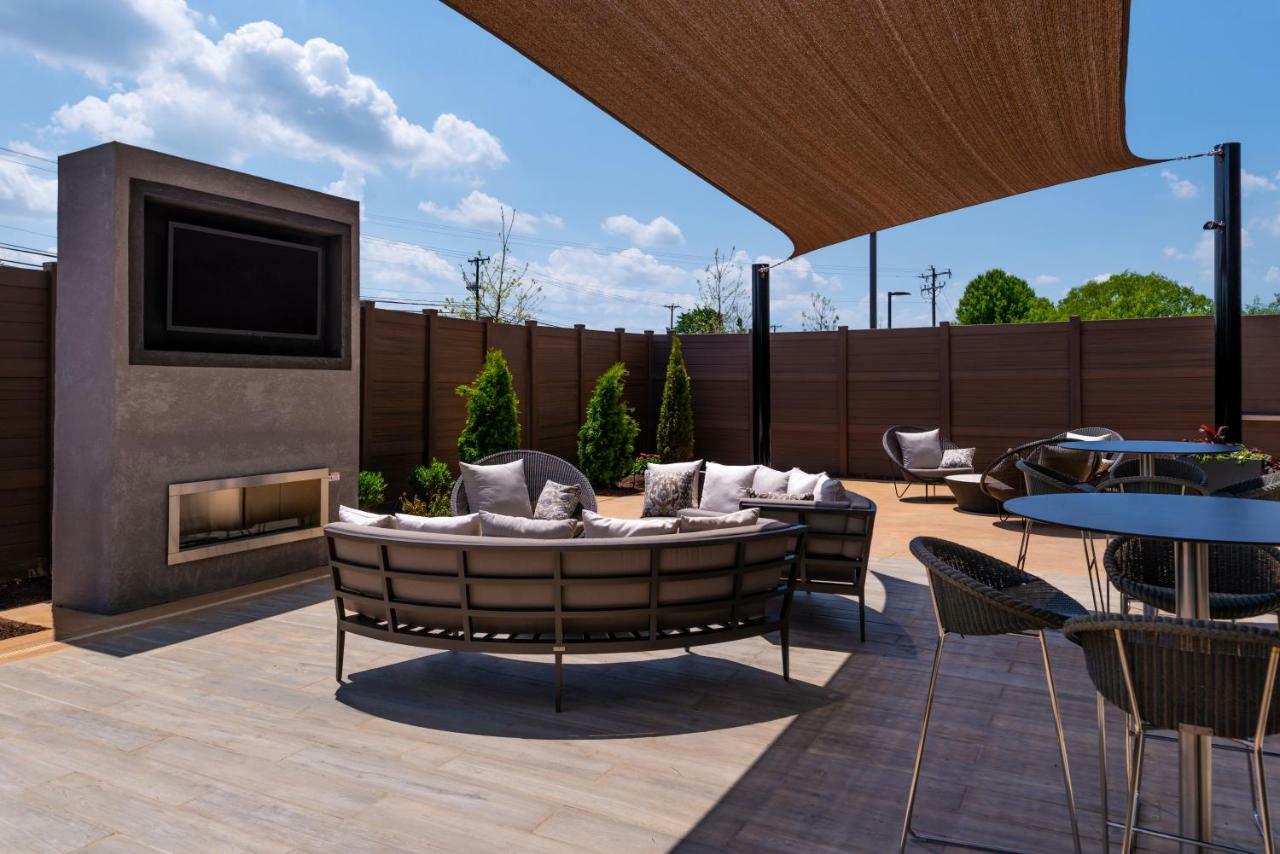 Courtyard By Marriott Charlotte Northlake Exterior foto