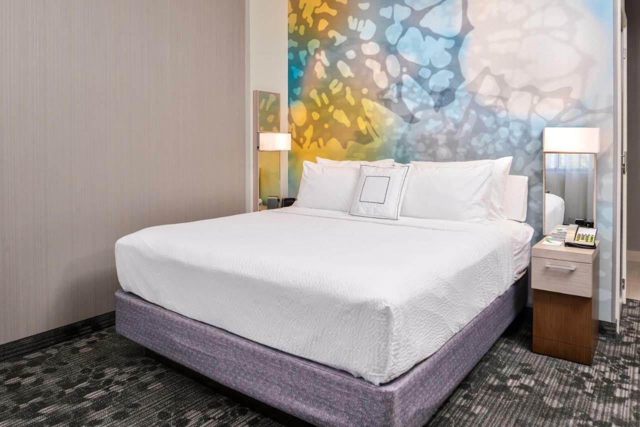Courtyard By Marriott Charlotte Northlake Exterior foto
